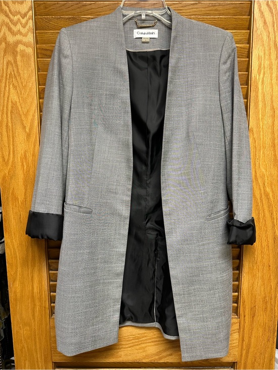 Calvin Klein Jackets & Blazers - Calvin Klein Light Gray Open-Front Long Blazer with Black Lining